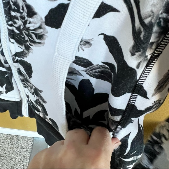 Lululemon Scuba Hoodie Brisk Bloom Full Zip - Picture 9 of 13